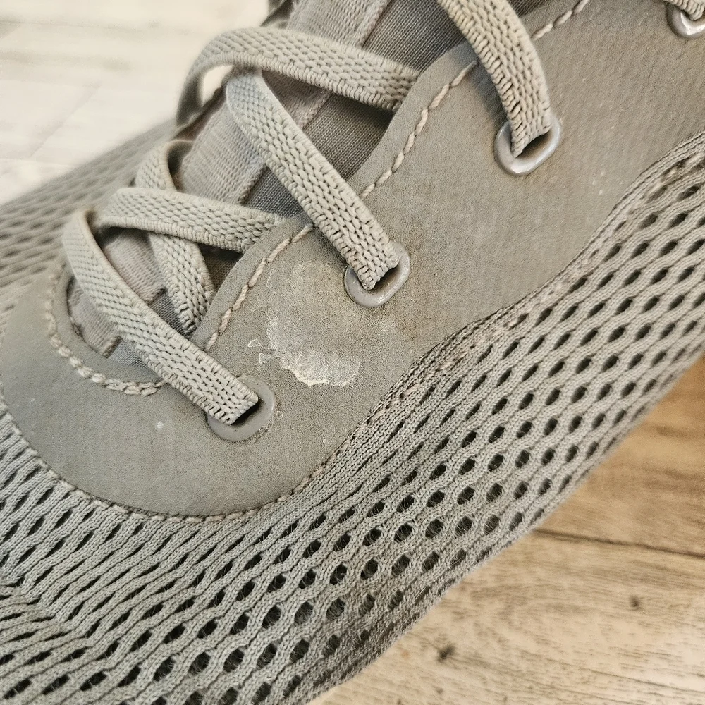 Olukai Men's Moku Pae Sneaker Gray Size 12M